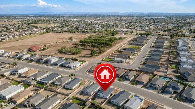 10128 Red Valley, Socorro, TX 79927