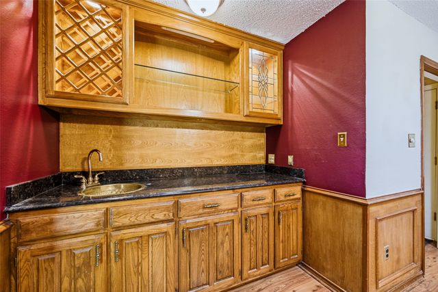 3910 Cross Bend Court, Arlington, TX 76016