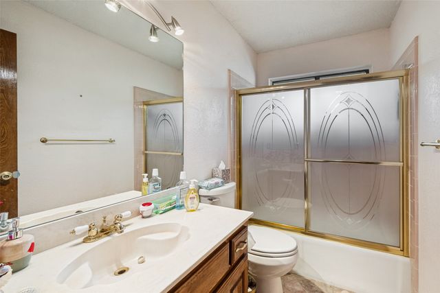 3910 Cross Bend Court, Arlington, TX 76016