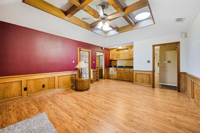 3910 Cross Bend Court, Arlington, TX 76016