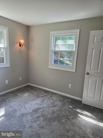 6703 HUNTSMAN BLVD, Springfield, VA 22152