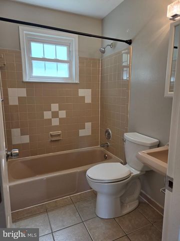 6703 HUNTSMAN BLVD, Springfield, VA 22152