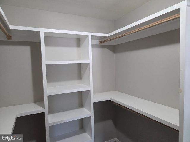 6703 HUNTSMAN BLVD, Springfield, VA 22152