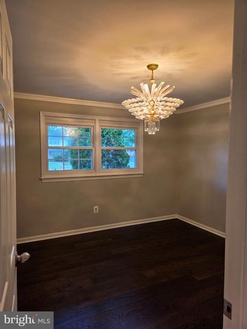 6703 HUNTSMAN BLVD, Springfield, VA 22152