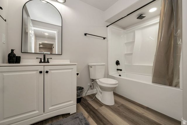 5907 S CROWN PARK CV, Kearns, UT 84118