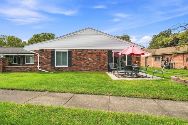 11819 Meadow Lane Drive, Warren, MI 48093