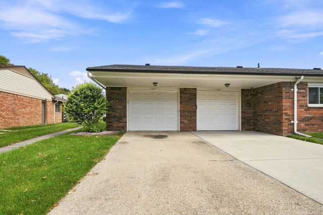 11819 Meadow Lane Drive, Warren, MI 48093