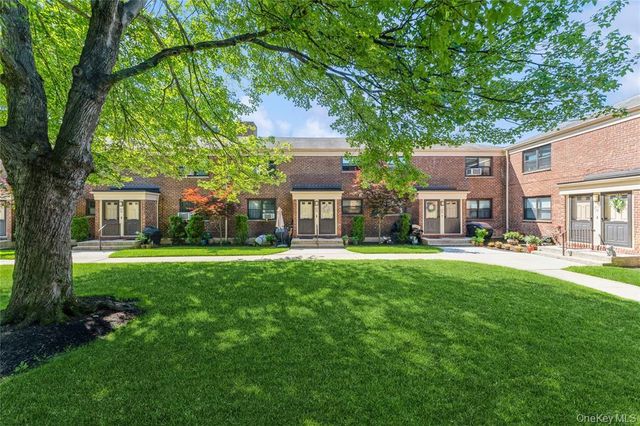 217-22A 73rd Avenue Upper, Oakland Gardens, NY 11364