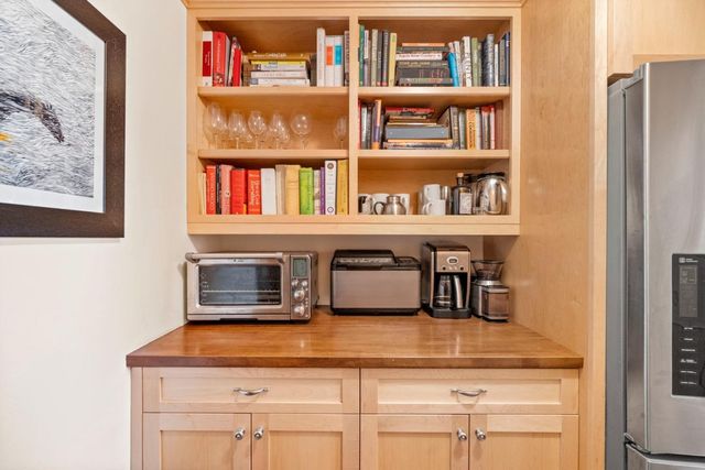 1208 Bernal Avenue, Burlingame, CA 94010