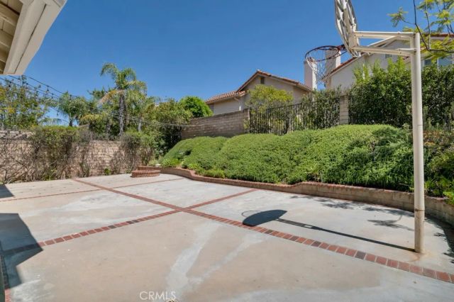 19954 Crystal Hills Lane, Porter Ranch, CA 91326