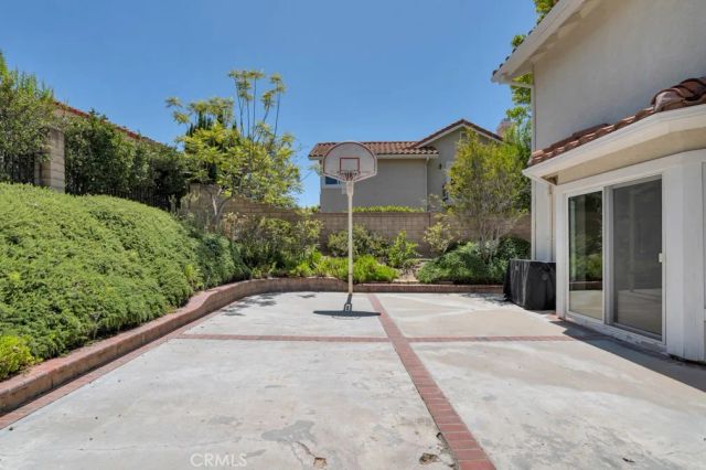 19954 Crystal Hills Lane, Porter Ranch, CA 91326