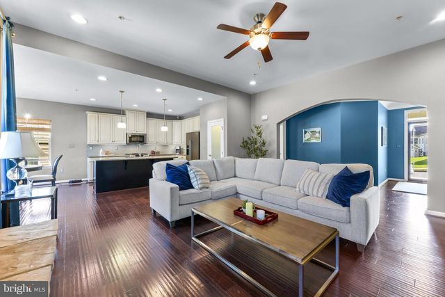7918 MCNEAL FARM CIR, Baltimore, MD 21237