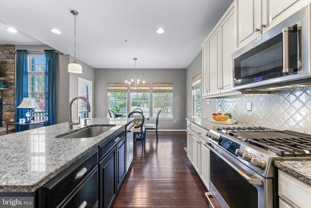 7918 MCNEAL FARM CIR, Baltimore, MD 21237