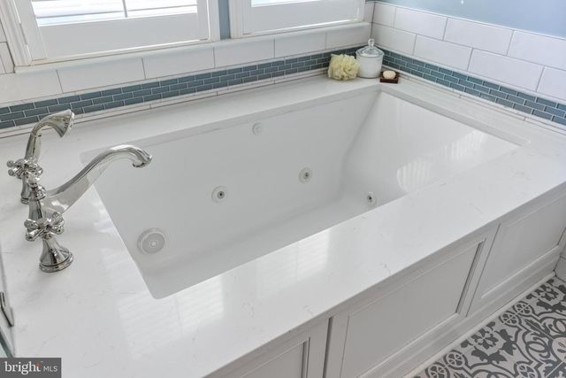 7918 MCNEAL FARM CIR, Baltimore, MD 21237