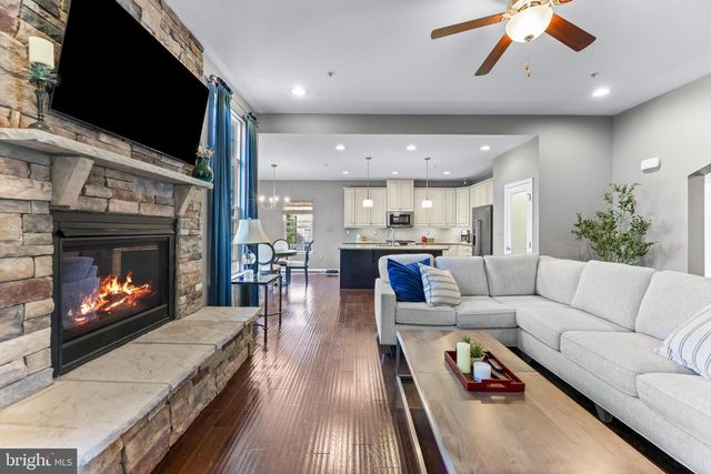 7918 MCNEAL FARM CIR, Baltimore, MD 21237