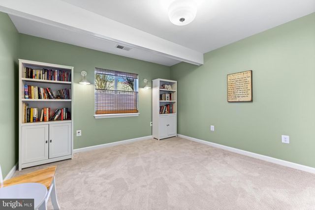 7918 MCNEAL FARM CIR, Baltimore, MD 21237
