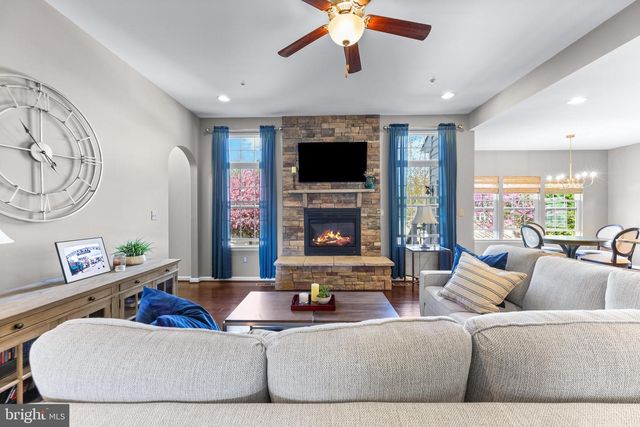 7918 MCNEAL FARM CIR, Baltimore, MD 21237
