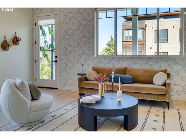 4329 N MISSISSIPPI Ave 9, Portland, OR 97217