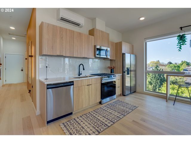 4329 N MISSISSIPPI Ave 9, Portland, OR 97217