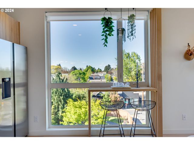 4329 N MISSISSIPPI Ave 9, Portland, OR 97217