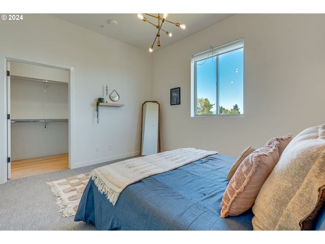 4329 N MISSISSIPPI Ave 9, Portland, OR 97217