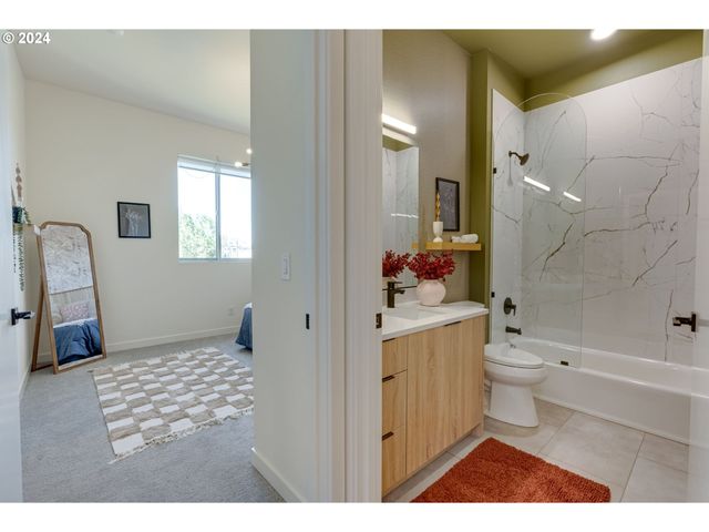 4329 N MISSISSIPPI Ave 9, Portland, OR 97217