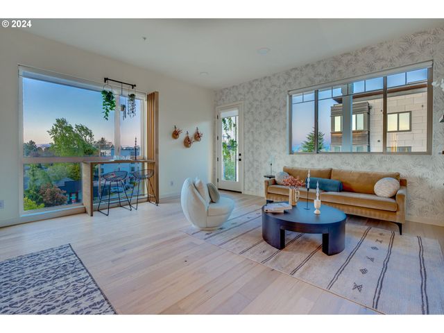 4329 N MISSISSIPPI Ave 9, Portland, OR 97217