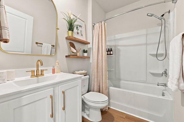 2297 Ainsley Dr., Little River, SC 29566