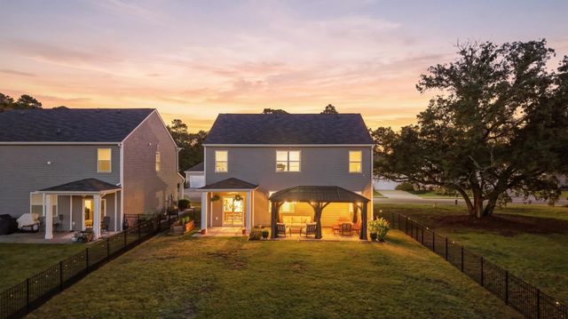 2297 Ainsley Dr., Little River, SC 29566