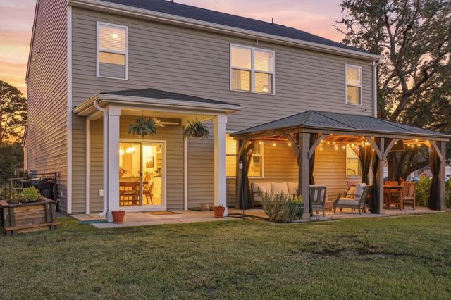 2297 Ainsley Dr., Little River, SC 29566