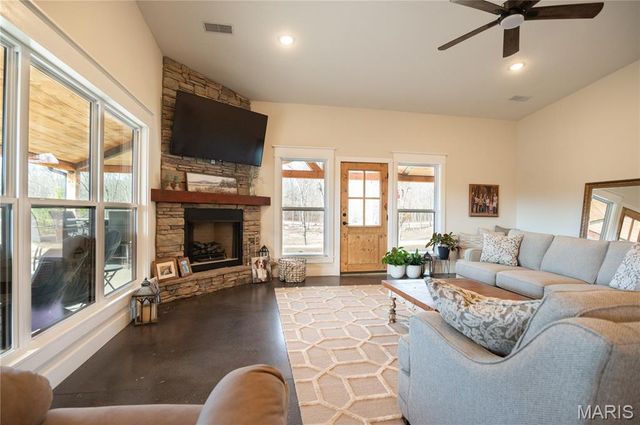 614 Water Tower Road, Van Buren, MO 63965