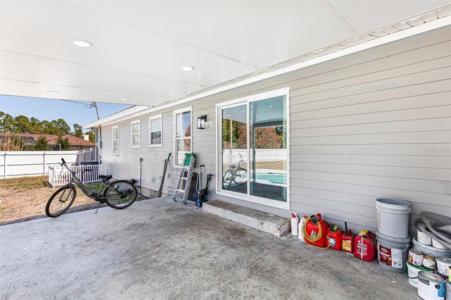 323 GREENWOOD AVENUE, Lehigh Acres, FL 33936