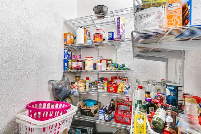 323 GREENWOOD AVENUE, Lehigh Acres, FL 33936