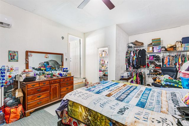 323 GREENWOOD AVENUE, Lehigh Acres, FL 33936