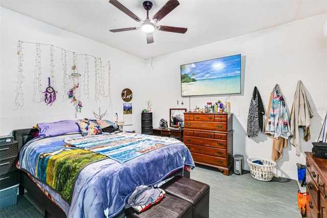 323 GREENWOOD AVENUE, Lehigh Acres, FL 33936