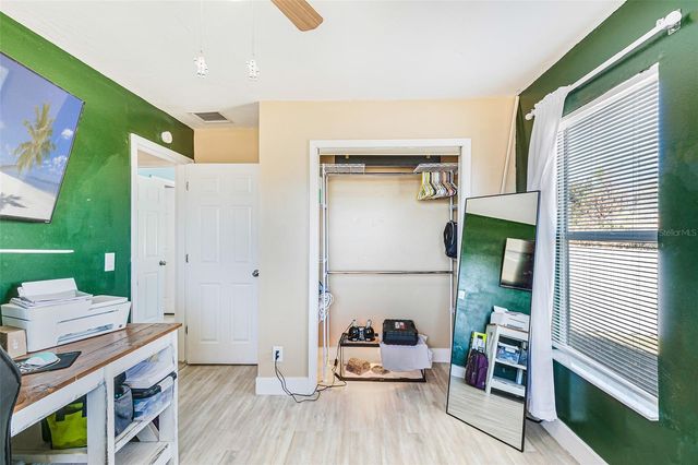 323 GREENWOOD AVENUE, Lehigh Acres, FL 33936