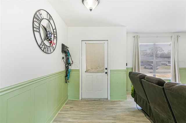 323 GREENWOOD AVENUE, Lehigh Acres, FL 33936