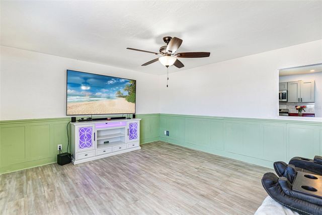 323 GREENWOOD AVENUE, Lehigh Acres, FL 33936