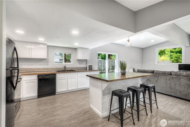 32407 72nd Avenue S, Roy, WA 98580