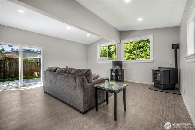 32407 72nd Avenue S, Roy, WA 98580