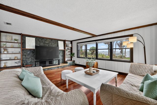 4490 NE Indian River Drive, Jensen Beach, FL 34957