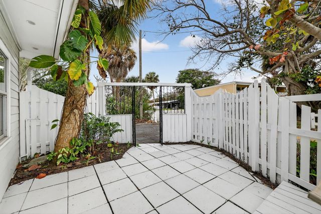 4490 NE Indian River Drive, Jensen Beach, FL 34957