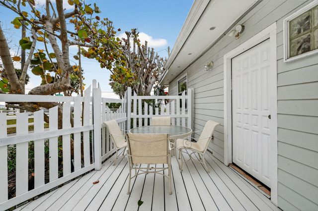 4490 NE Indian River Drive, Jensen Beach, FL 34957