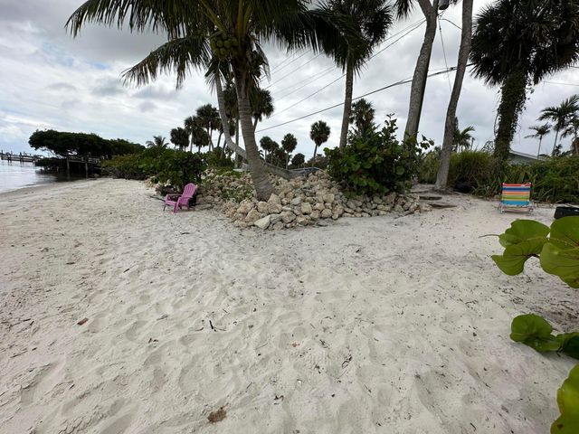 4490 NE Indian River Drive, Jensen Beach, FL 34957