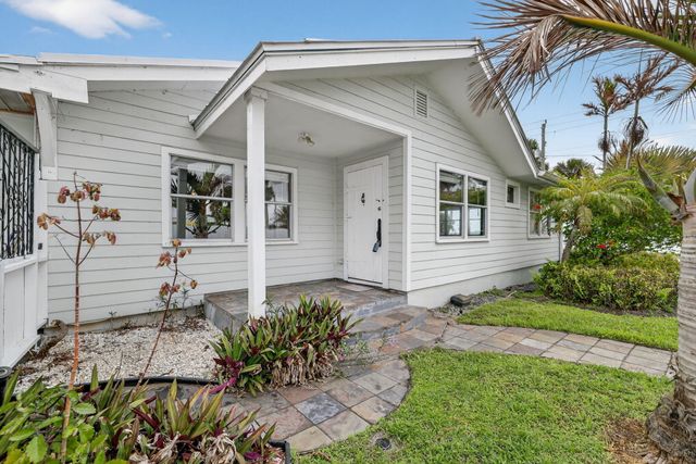 4490 NE Indian River Drive, Jensen Beach, FL 34957