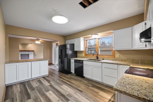 301 SE 2nd Street, Ankeny, IA 50021