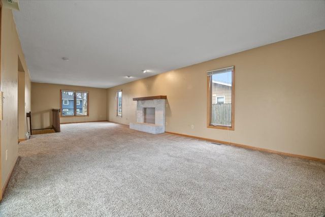 301 SE 2nd Street, Ankeny, IA 50021