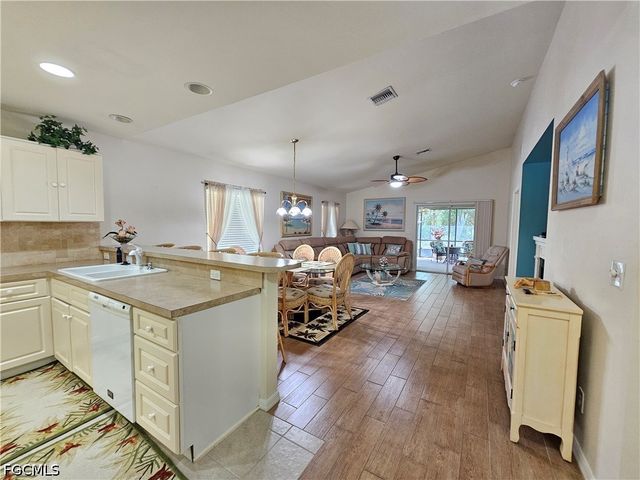 9249 Aegean CIR, Lehigh Acres, FL 33936