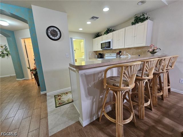 9249 Aegean CIR, Lehigh Acres, FL 33936