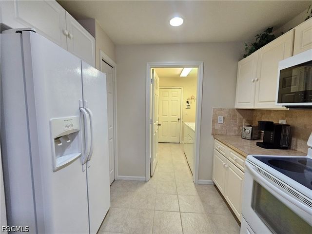 9249 Aegean CIR, Lehigh Acres, FL 33936